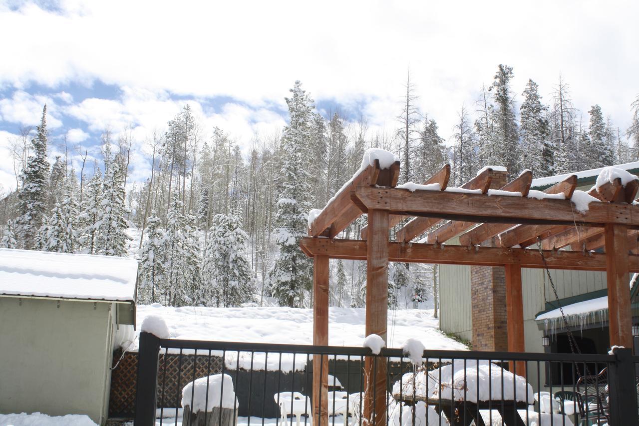 Hideaway Mountain Lodge Fraser Exterior photo